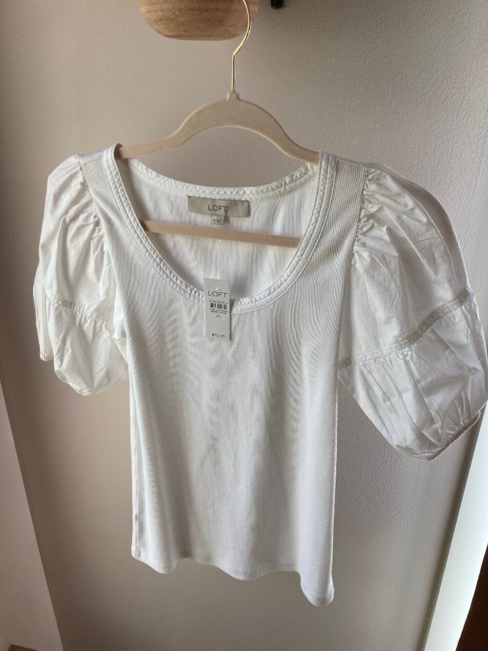 LOFT Scoop Neck Ribbed Top w/ Puffy Sleeves